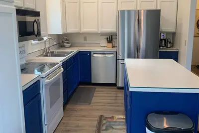 Image de Spacieux 4 chambres, 3 salles de bain à seulement 1/2 mille du centre-ville - Cody, Wy