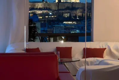 Image de Athènes Urban Visions Art Apartment. Vues à couper le souffle sur l'Acropole.