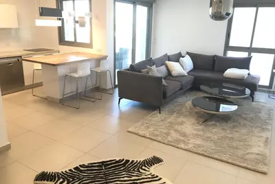 Image de Tel Aviv Moderne et Spacieux 3 Br Luxury Apt dans un bon air près du lac