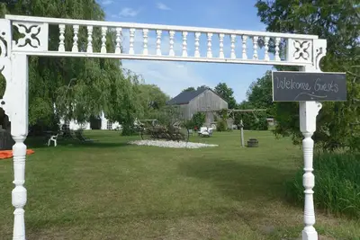 Image de Ferme historique sur 35 acres 5 minutes Ă Southampton et ses belles plages de sable