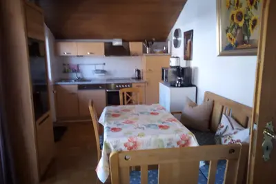 Image de Appartement confortable, calme et reposant, près de la montagne locale, stade olympique