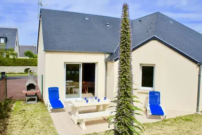 Image de 100 mètres de la Mer, Label Tourisme et Handicap Charges Incluses Jardin Parking