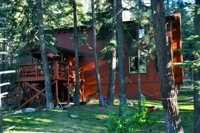 Image de Proche de tout, mais loin de tout! Pet Friendly Paradise Forrest Retour