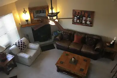 Image de Super condo, très bien situé, quartier calme, entièrement mis à jour, avec wifi. & Ac