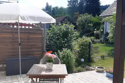 Image de Appartement chic au rez-de-chaussée avec grande terrasse à la campagne