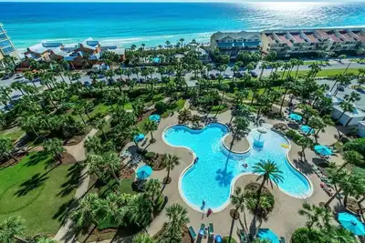 Image de Dates de juin et juillet disponibles. Décor design, vue directe