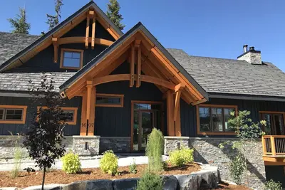 Image de Maison exceptionnelle avec accès direct aux pistes de ski - 4100 pieds carrés