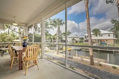 Image de Nouveau! Crystal River Home avec quai, kayaks et vélos!