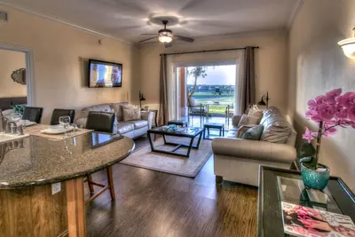 Image de Sunset Cave, golf près de Disney