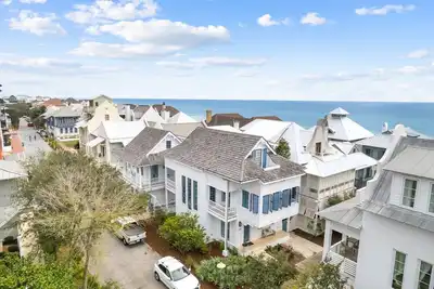 Image de Providence Cottage * Rosemary Beach * 3e du golfe. Près de Pearl, West Green