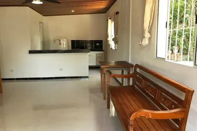 Image de Belle maison en face de la plage et de la rivière Guaraú