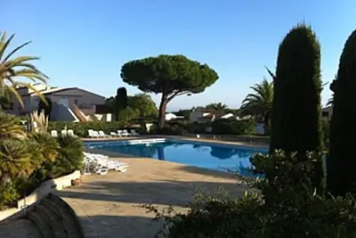 Image de Solenzia St-Tropez : luxueux appartement à deux pas de Tahiti Beach