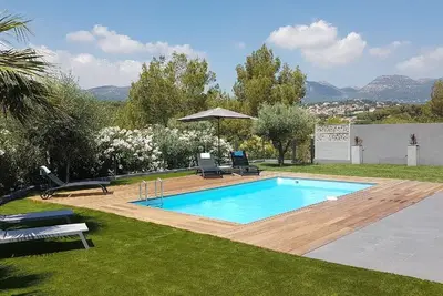 Image de Dix Minutes Du Bord De Mer, Villa Climatisee Pour 6 Personnes Avec Piscine.