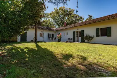 Image de Maison landaise dans grand parc forestier privé en bord du lac, 8km de l'océan