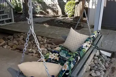 Image de Lumineux et joyeux, premier étage rénové d'une maison