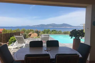 Image de Villa 4 étoiles 3 chambres pleine vue mer 120m2 avec piscine chauffée