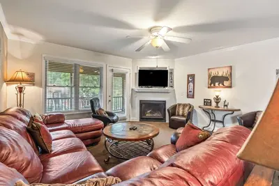 Image de Sleeping Bear Condo - Downtown Helen, Géorgie