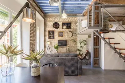 Image de Cathedral Apartment Loft Vintage