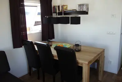 Image de Chalet complet et luxueux pour 6 personnes dans un parc de vacances sur la côte avec WiFi gratuit