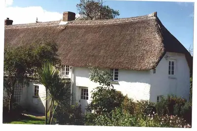 Image de Une belle chaumière de 250 ans près de Frenchman's Creek. 2 chambres
