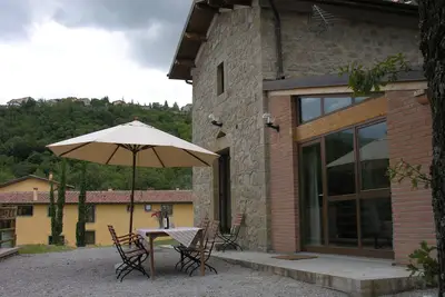 Image de Rustico détaché sur une belle propriété de campagne avec piscine et court de tennis