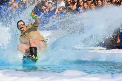 Image de Alyeska Base View Studio Condo; Emplacement Emplacement! Garez-vous et marchez vers tout.