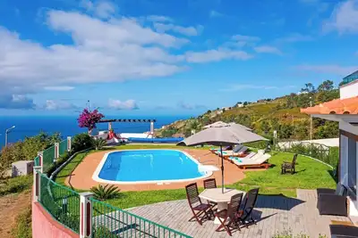 Image de Secluded Tranquil Villa, Stunning Views | Theo's
