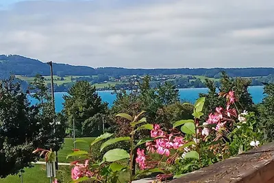 Image de Appartement Rooming Green avec vue sur le lac depuis le balcon