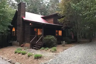 Image de Tout nouveau sur Vrbo! Une cabine très confortable pour votre prochain voyage en montagne!