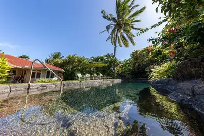Image de Loke Lani 'Beautiful Rose' Hawaiian Luxury Home / Piscine / Ac / Hot Tub + Guest House