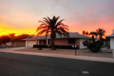 Image de Intimité avec une piscine.