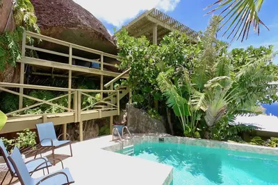 Image de Meilleures vues dans les Caraïbes - Retraite dans la nature à proximité de la plage de Magen's Bay