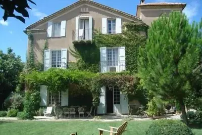 Image de Maison 18ème Piscine privee Belle vue sur le Saint Julien Accès village à pied