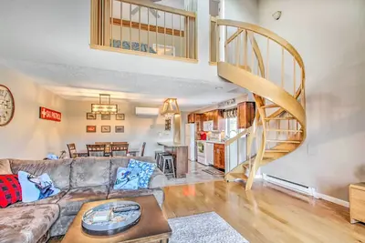 Image de Nouveau! Ski Condo w / Pool-Mins à Story Land + Attitash!