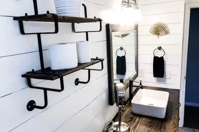 Image de 3 Br Modern Home Near Mountains!