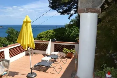 Image de Entre Monaco & St Jean Cap Ferrat, Eze bord de Mer, 200 m de la plage