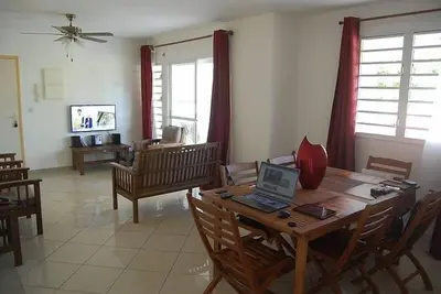 Appartement F3 Trois Ilets dans Résidence calme à lanse à l'âne à 750m / mer