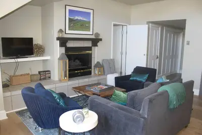 Image de 4 juillet Disponible! Blue Mesa Lodge sur Sunset Plaza Vues Imprenables - 7 couchages