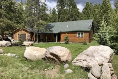 Image de Exceptionnelle cabine Crandall à quelques minutes de Yellowstone, prête pour votre aventure!
