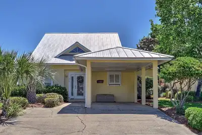 Image de Réservez vos prochaines vacances à la plage au Cozy Cottage à Mainsail!