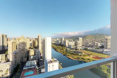 Image de Nouvelle Liste! Spacieux studio condo w / lanai privé, kitchenette et piscine partagée!