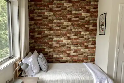 Image de Retraite en montagne! Camp de tennis pour enfants, stages de tennis, randonnées pédestres, Vtt.