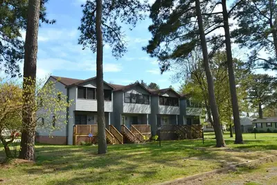 Image de Beachy Getaway avec Master Suite