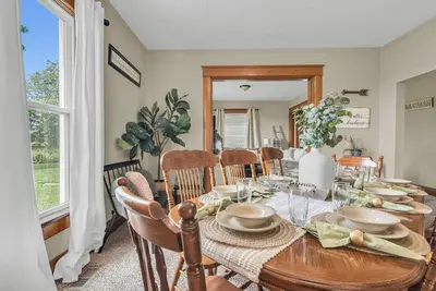 Image de La ferme offre de belles vues sur la campagne et beaucoup d'espace!