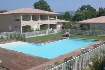 Image de Residence grand standing de type f2 avec piscine, 800 m des plages