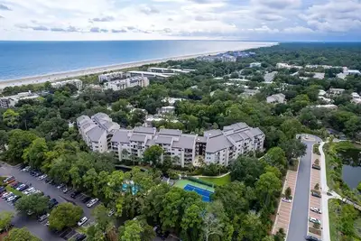 Image de 4ème étage, 2 chambres, 2 salles de bain, villa sur 2 niveaux située juste en face de l'océan dans le For