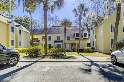 Image de Belle villa 3 chambres / 3. 5 salles de bains à Evian. Ce chantier naval a tout pour calmer