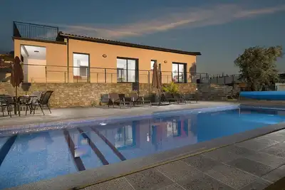 Image de Villa Guinea - Maison fantastique avec des vues spectaculaires et une piscine