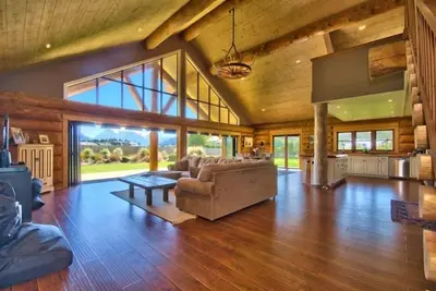 Image de Glenorchy Log Home - Superbes vues sur les montagnes