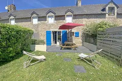 Image de Longère au calme à Larmor-Plage, proche plage et commerces, jardin privatif et parking couvert